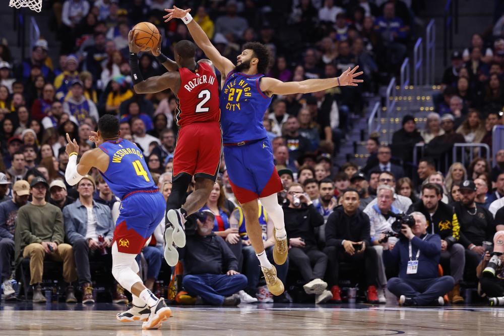 亚马尔虽然 亚马尔虽然