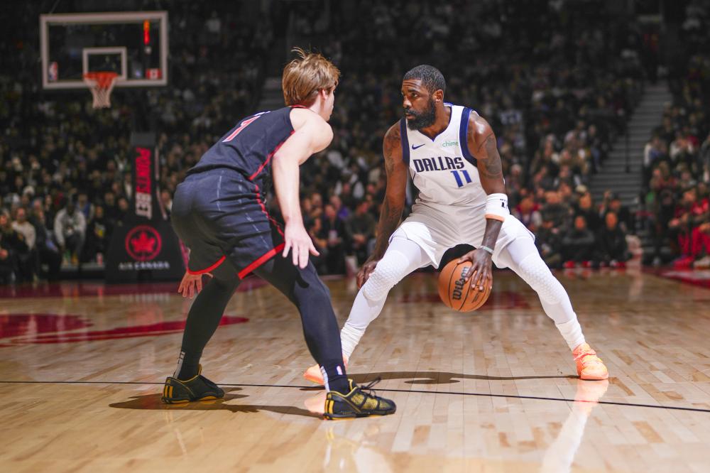 其背后存在 其背后存在