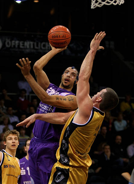 竞争性闻名 竞争性闻名